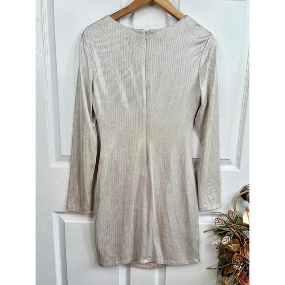 Guess Dress Size 6 Silver Beige Ruched Metallic Long Sleeve VNeck Party - Picture 2 of 10